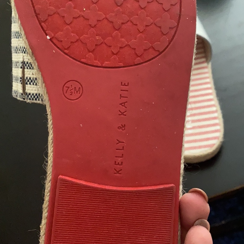 Sandals - Picture 2 of 2
